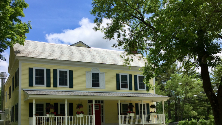 The Arlington Inn & Tavern